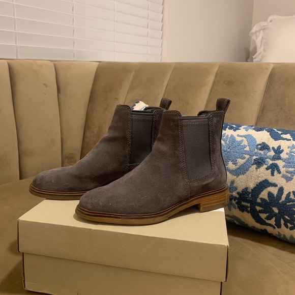 Clarks’ Grey Suede Boot - Picture 5 of 6